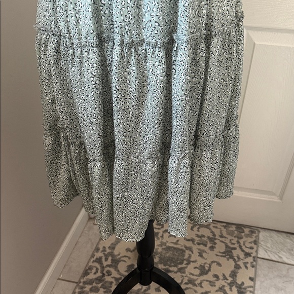 Sleeveless Dress - Picture 4 of 13